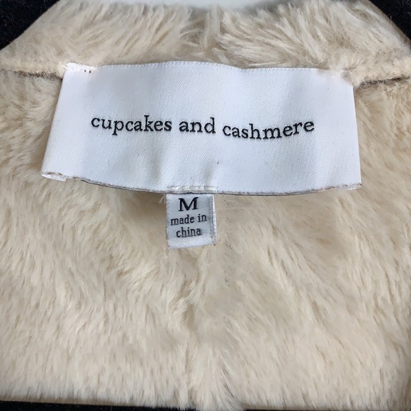 Cupcakes and Cashmere Tash Faux Suede Vest Butterscotch Size Medium - Picture 11 of 12